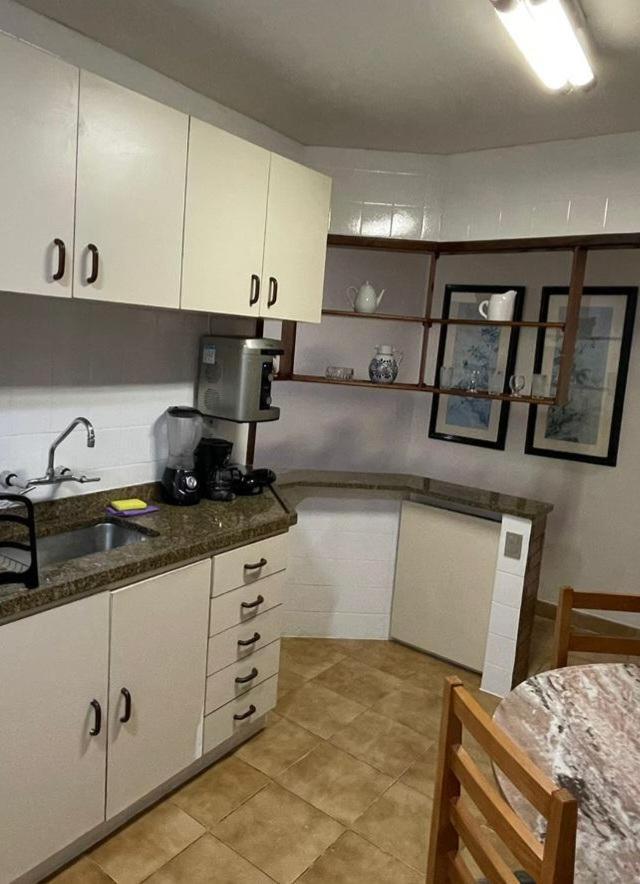 Copacabana, Apto 2 Quartos 200m Da Apartamento *